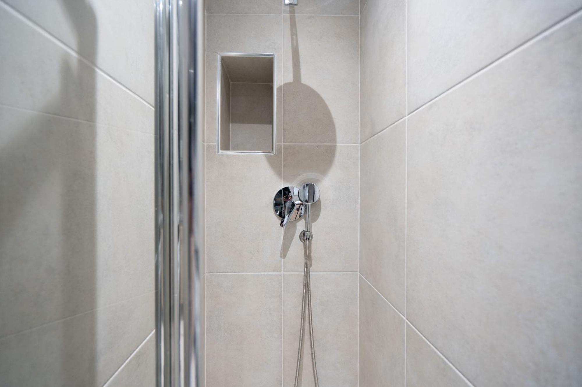 Apartment Seabreeze Luxury In Flisvos Marina *